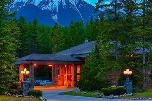 Mountaineer Lodge 1