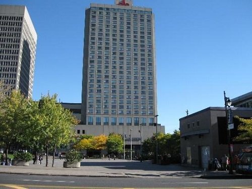 Hotel Gouverneur Place Dupuis building