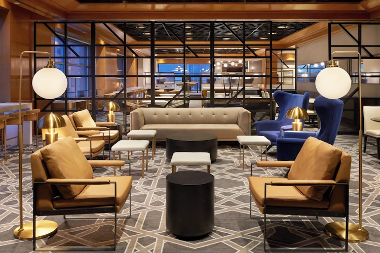 Le Centre Sheraton Montreal Hotel lounge.webp