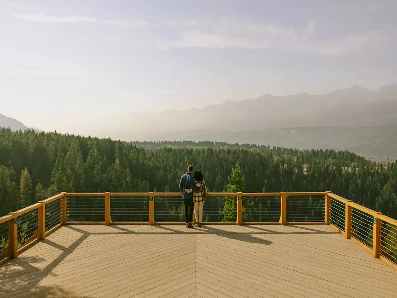 CanadaPlus - Golden Skybridge.webp