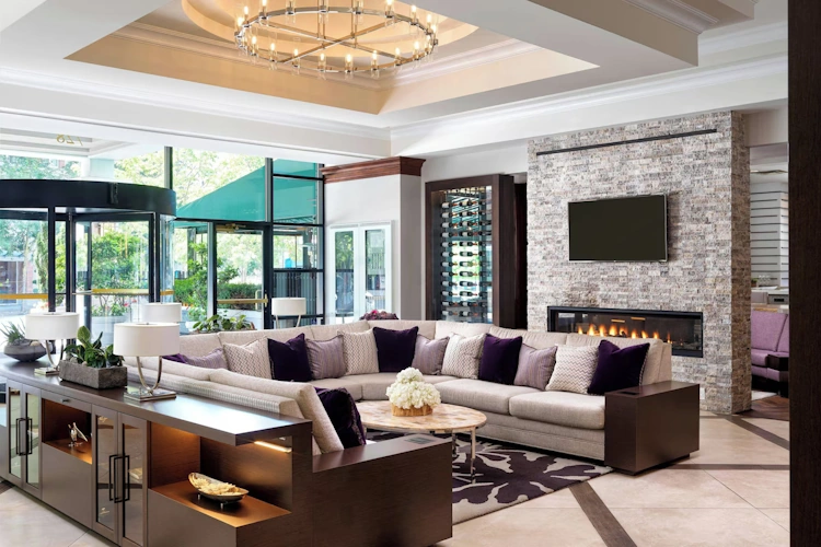 Victoria Marriott Inner Harbour lobby zitje.webp
