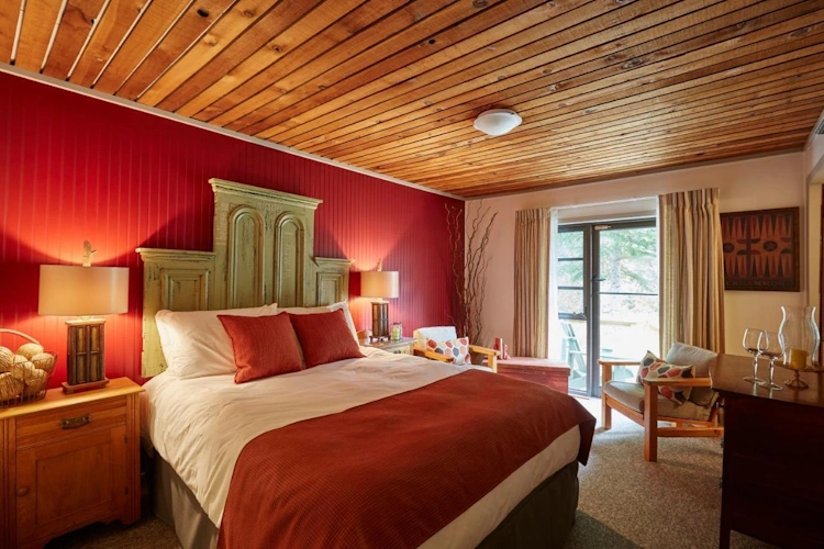 Arowhon Pines kamer.webp
