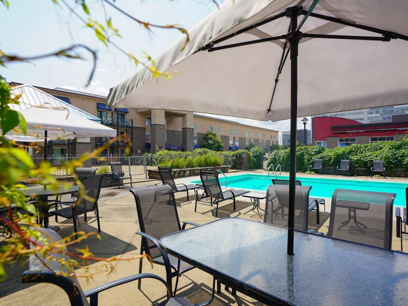 Lindbergh Hotel tuin.webp