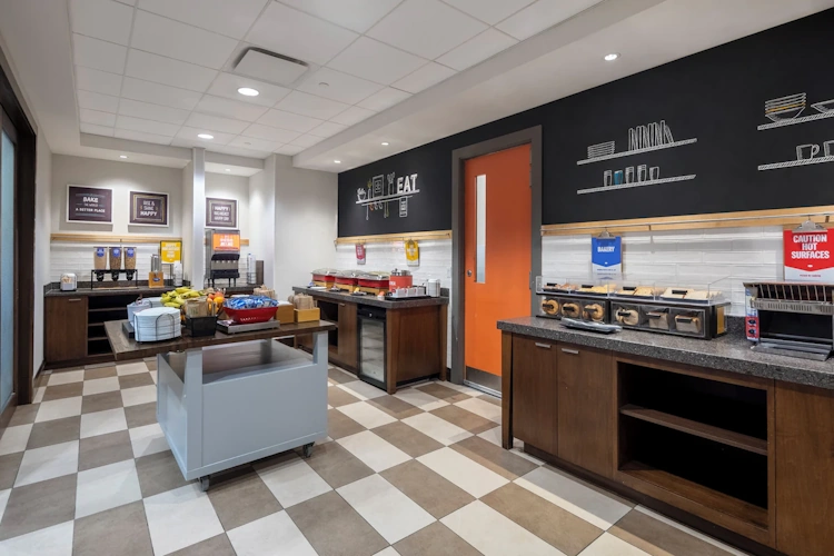 Hampton Inn by Hilton Halifax Downtown ontbijt.webp