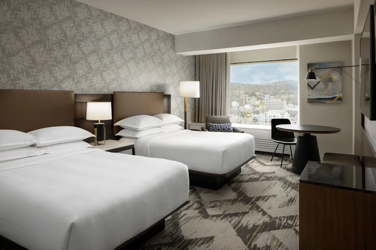Le Centre Sheraton Montreal Hotel kamer.webp