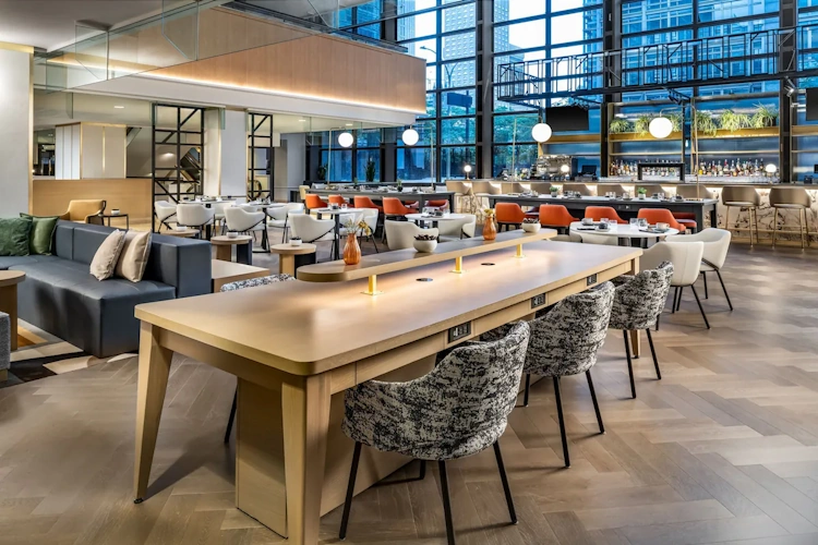 Le Centre Sheraton Montreal Hotel restaurant.webp