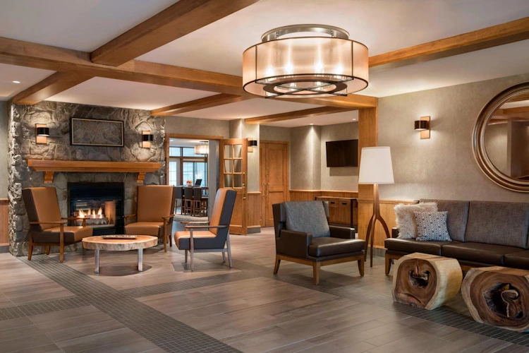 Marriott Residence Inn Tremblant lobby.webp